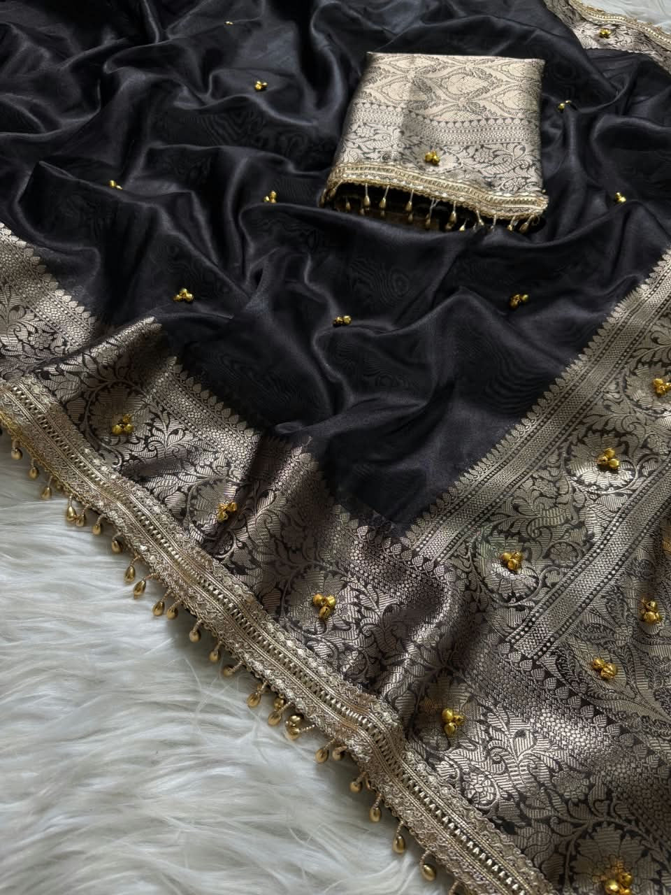 Runa Ghungroo Black Tissue Silk Saree