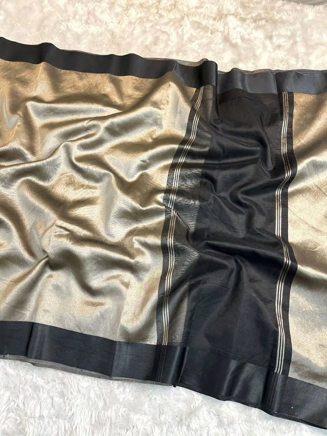 Zivaa Glass Tissue Silk Saree