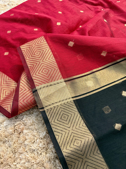 Yamini Red & Black Gadwal Silk Saree