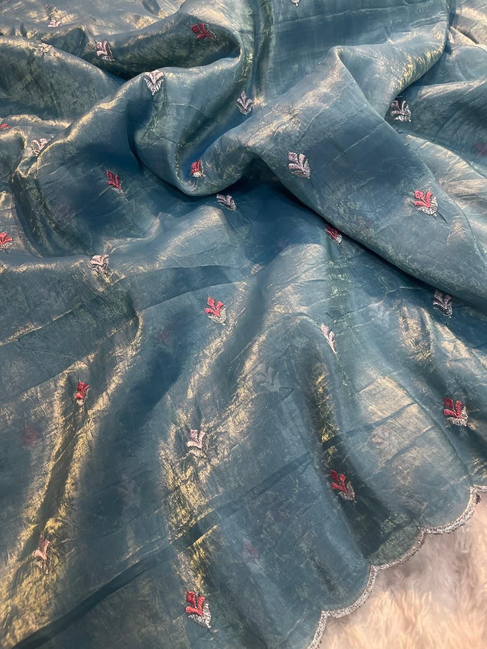 Meher Crushed Tissue Silk Saree