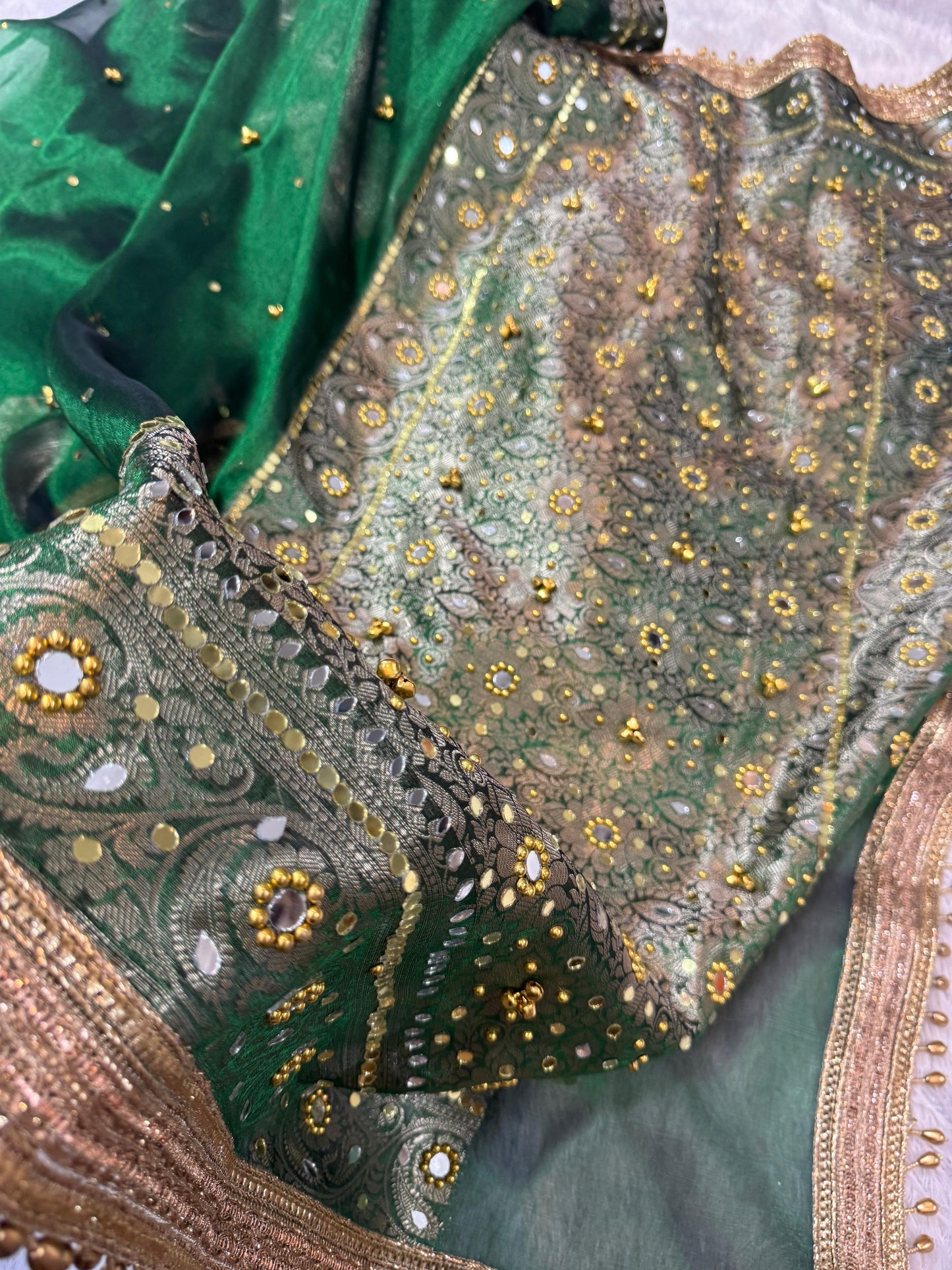 Jhanak Ghungroo Green Tissue Silk Saree