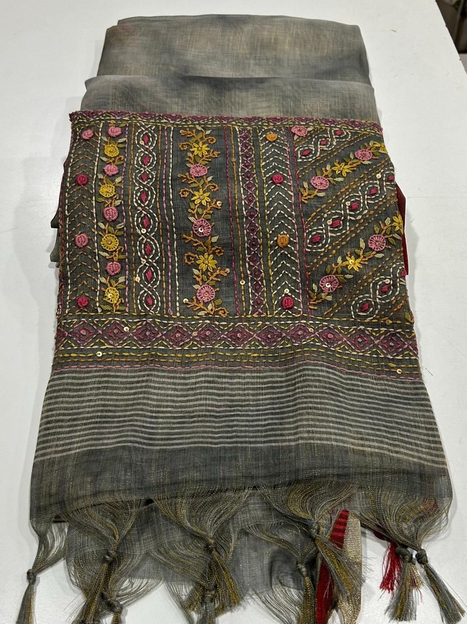 Iraah Grey Linen Tissue Saree