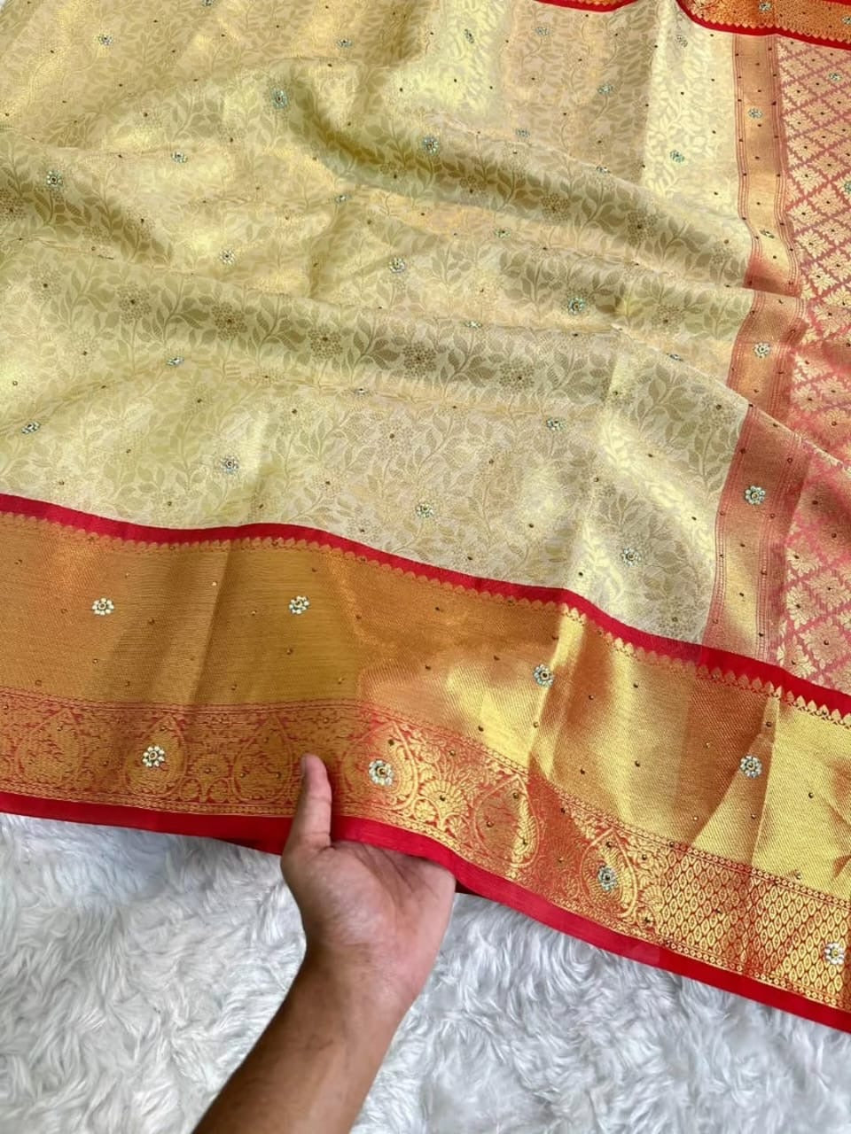 Sarika Champagne Gold Soft Kanchi Silk Saree
