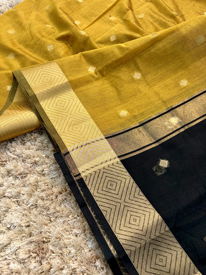 Yamini Yellow & Black Gadwal Silk Saree