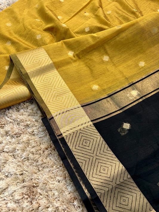 Yamini Yellow & Black Gadwal Silk Saree