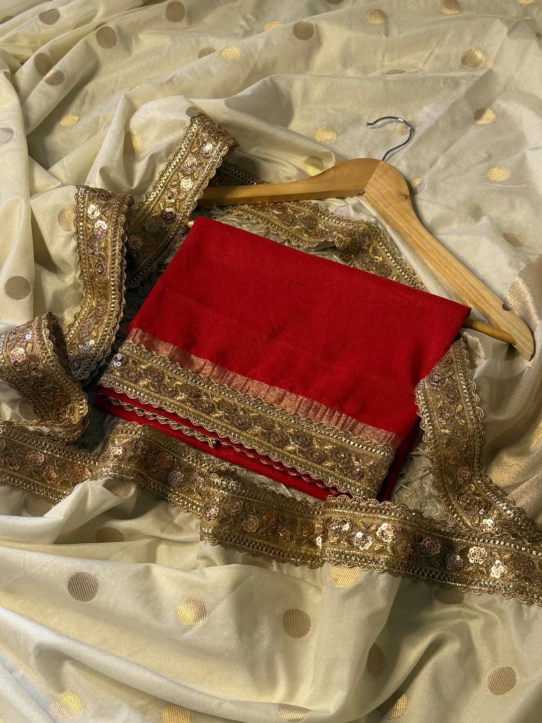 Devina Cream Banarasi Soft Mango Katan Silk Saree