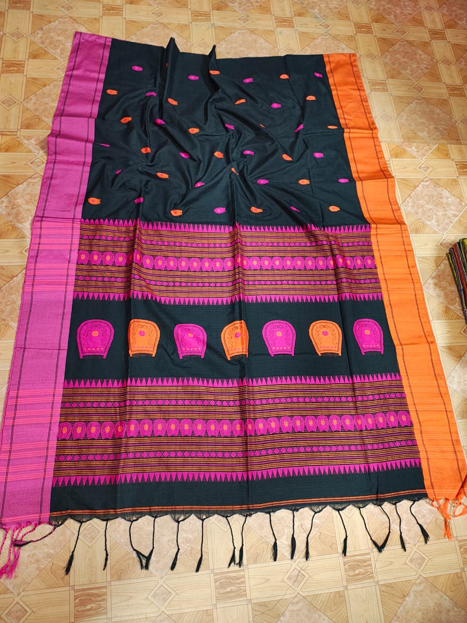 Anaya Black Pure Mercerized Cotton Handloom Saree